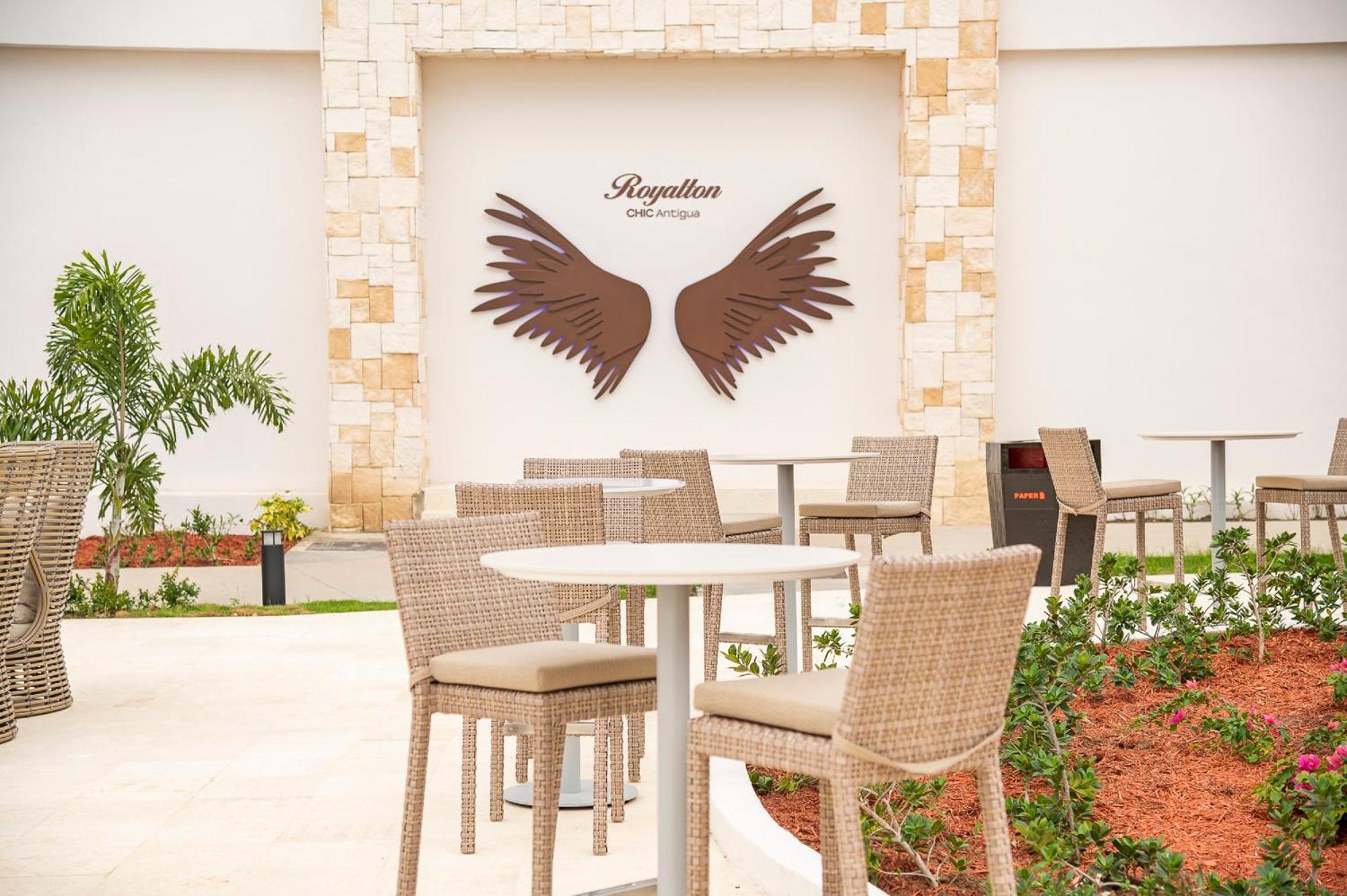 Royalton Chic Antigua, An Autograph Collection All-Inclusive Resort - Adults Only St. John's ภายนอก รูปภาพ