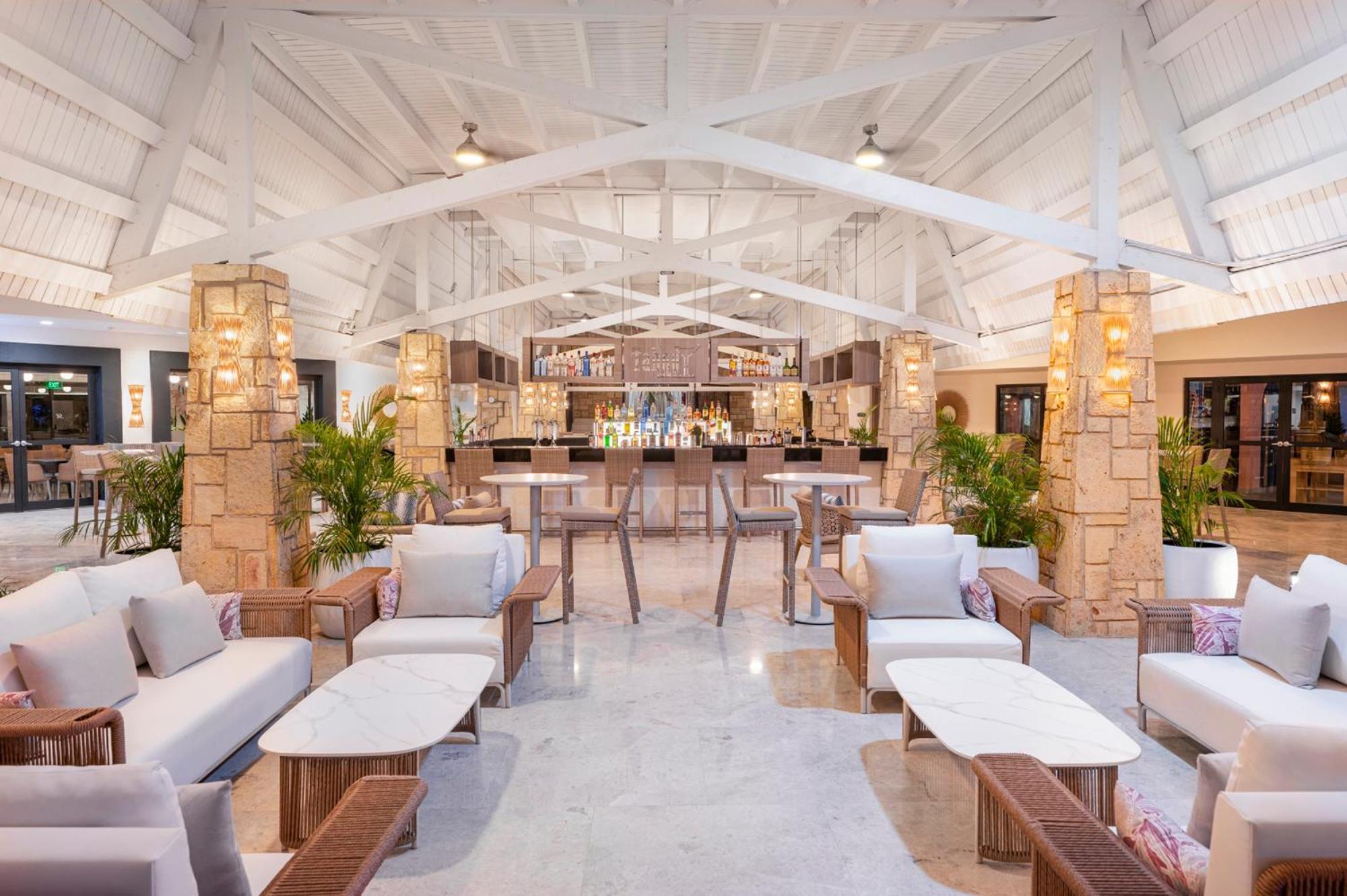Royalton Chic Antigua, An Autograph Collection All-Inclusive Resort - Adults Only St. John's ภายนอก รูปภาพ