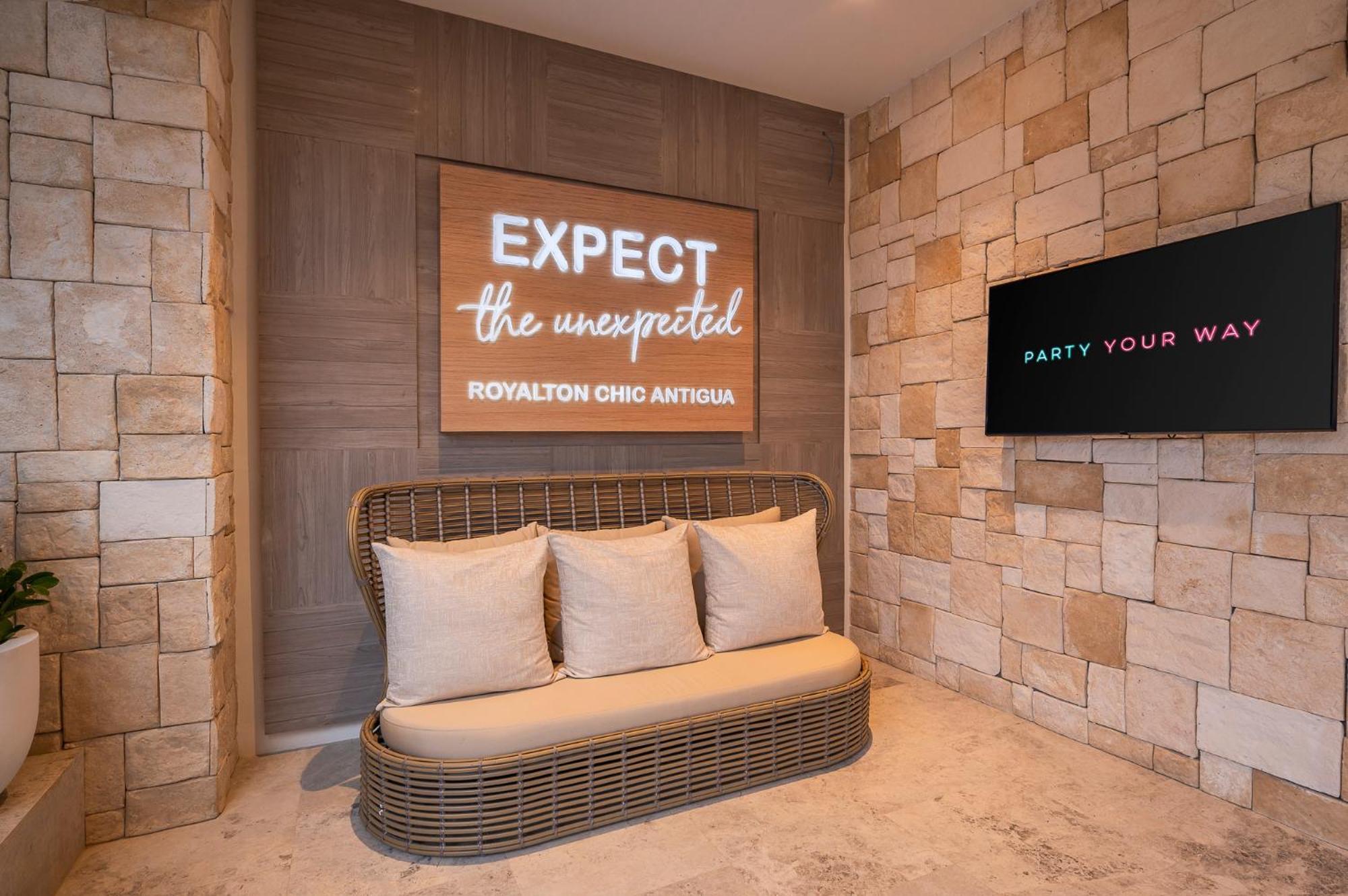 Royalton Chic Antigua, An Autograph Collection All-Inclusive Resort - Adults Only St. John's ภายนอก รูปภาพ